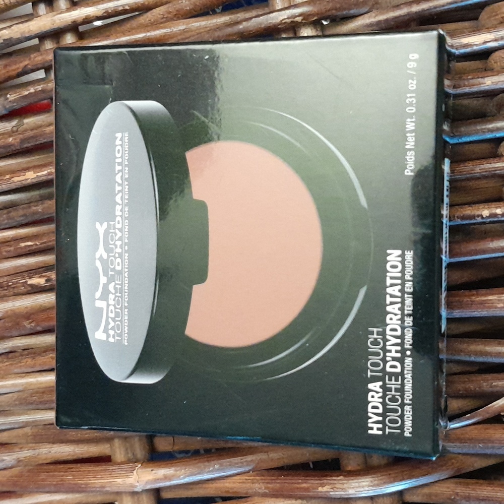 NYX HYDRO TOUCH COCOA HTPF15 2 Way Cake Powder Foundation